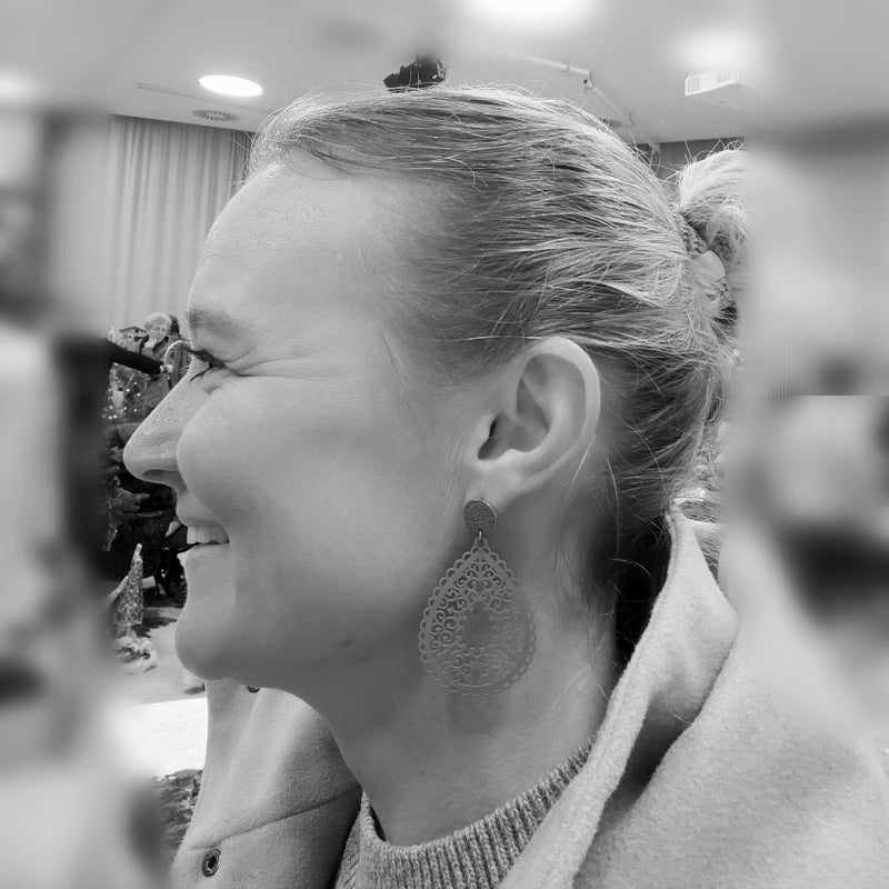 Ohrring Elena weiß
