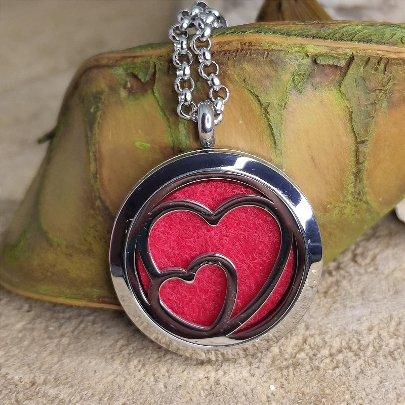 Herz in Herz Anhänger & Halskette ca. 86 cm lang + 8 Wechselfarben